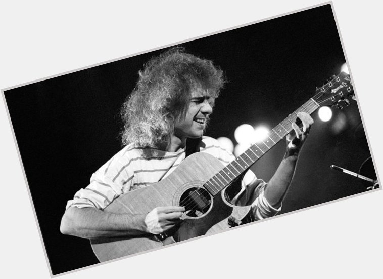 Happy Birthday Pat Metheny!

Hoy cumple 63 años el guitarrista Pat Metheny. 