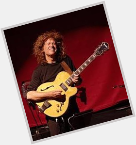 Happy Birthday to Pat Metheny!!  May he continue to please our ears and uplift our spirits.  We love you. 