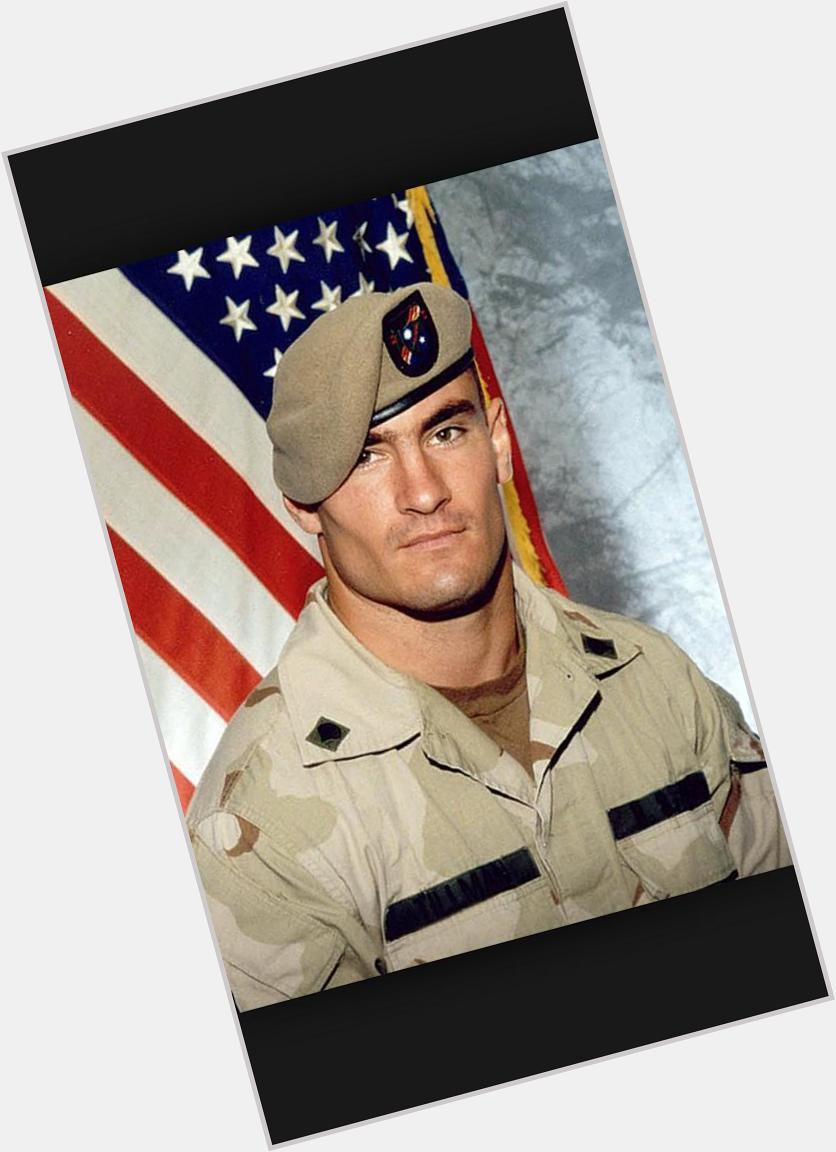 Big happy birthday to one of my true role models, Pat Tillman. If only everyone new what he did 