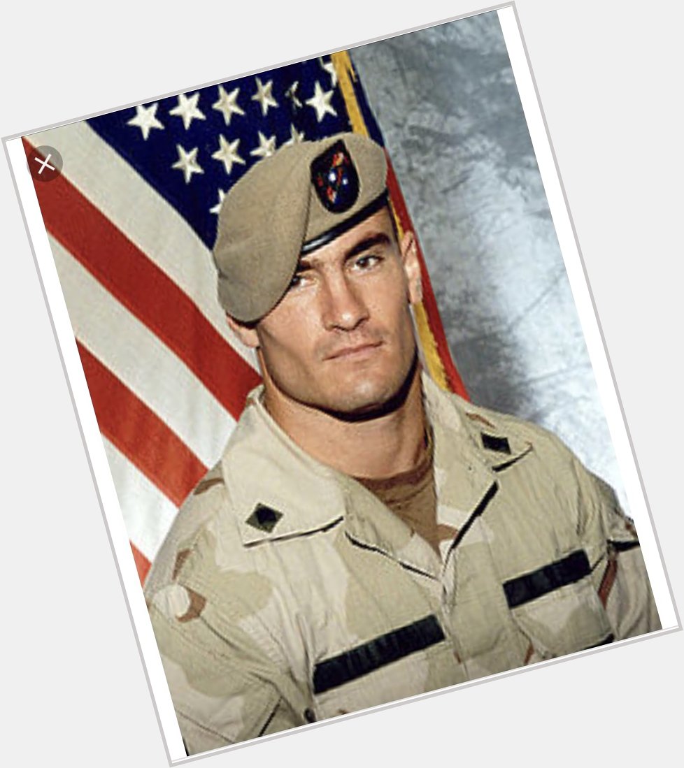 Happy Birthday to Pat Tillman. The world needs more people like you. 