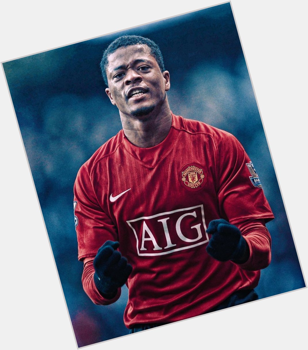 Happy 40th Birthday to Manchester United legend, Patrice Evra

I love this game! 