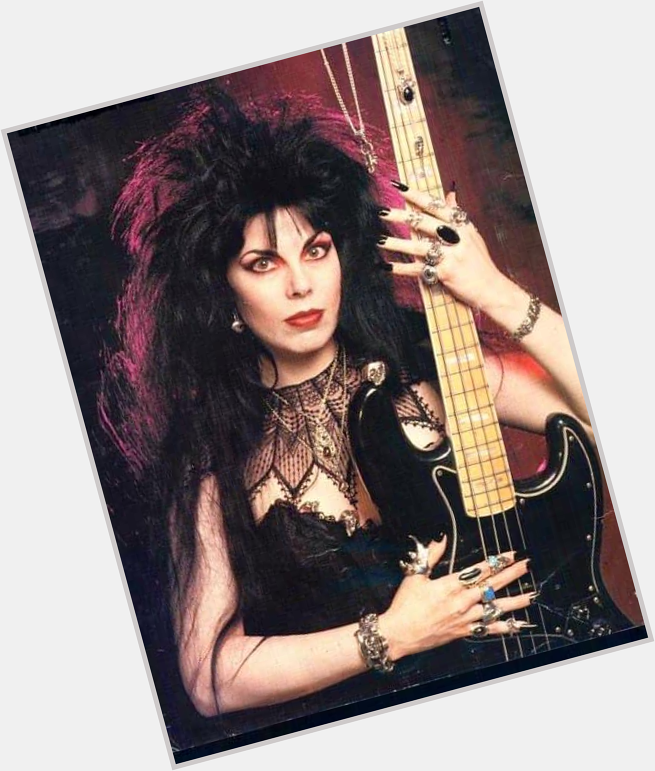I\m not normally a birthday person, but, whatever, Happy Birthday to Patricia Morrison. 