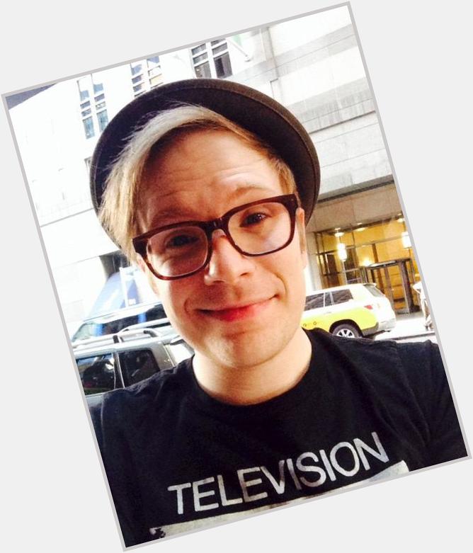 HAPPY BIRTHDAY TO MY LITTLE CHILD THIS IS A NATIONAL HOLIDAY EVERYONE PATRICK STUMP IS 31 WOW WOW 