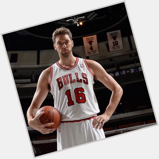 Happy Birthday Pau Gasol !!!!        