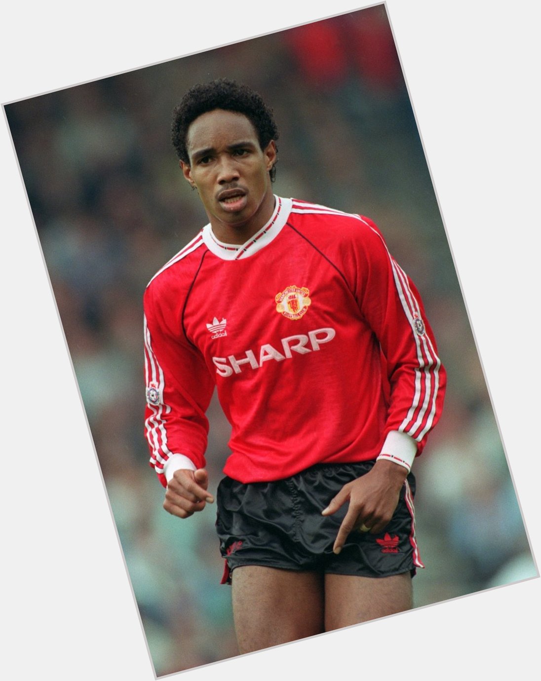 Happy Birthday to former Manchester United winger, Paul Ince. What a kit. 