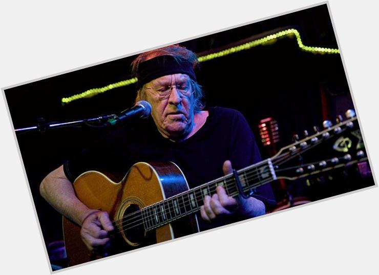 Happy 74th birthday Paul Kantner, guitarist & co-founder of Jefferson Airplane!   