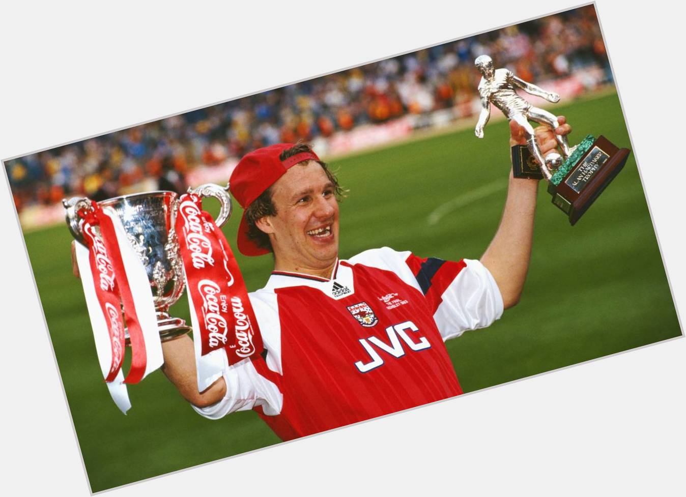 Happy 54th birthday to Arsenal legend, Paul Merson. Have a good one Merse!         