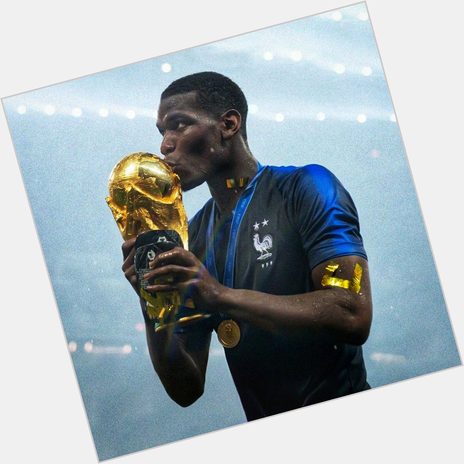 Happy birthday to the king of Manchester paul pogba. Makes me enjoy football have a good day 