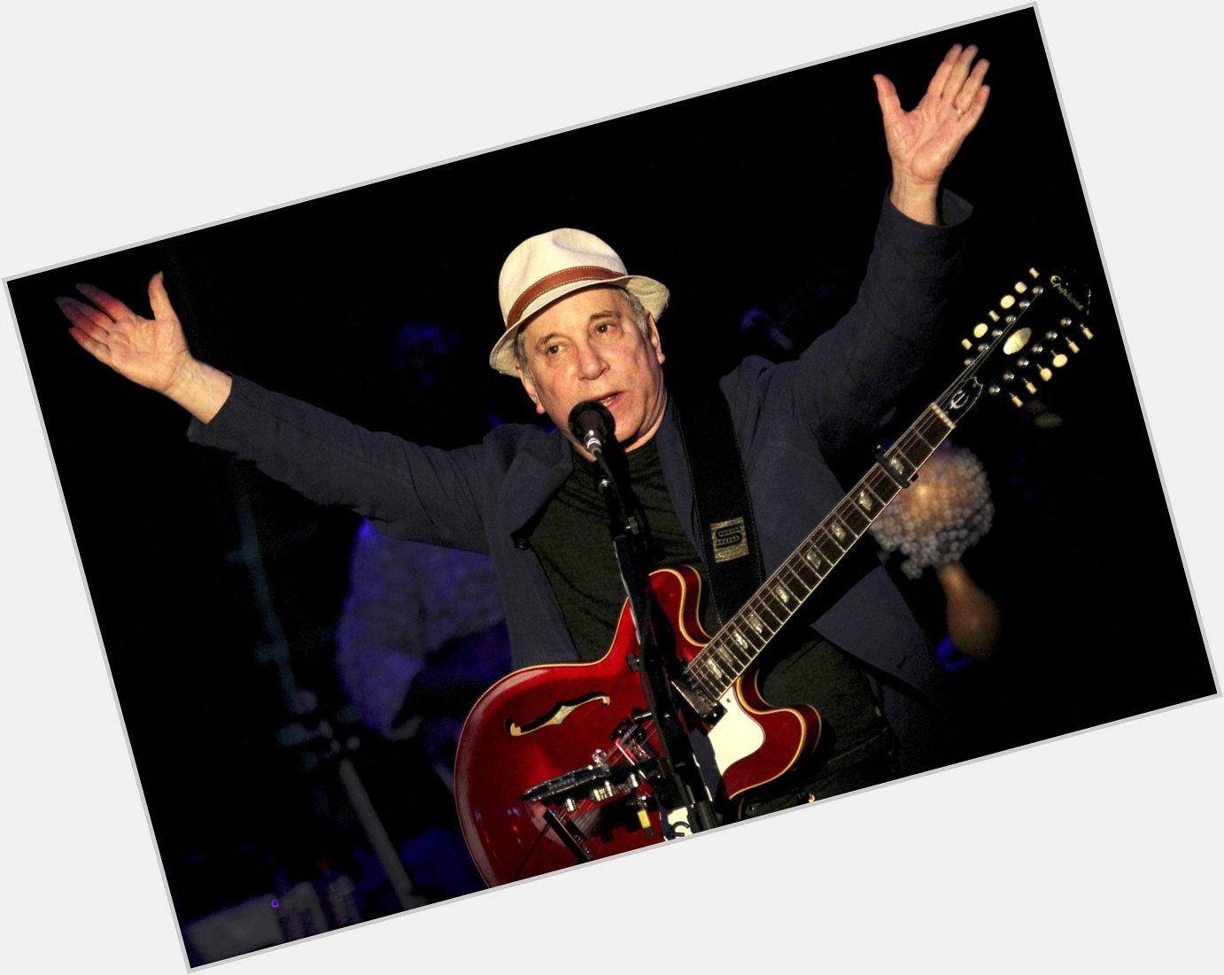 Happy Birthday Mr Paul Simon! 4 number one albums and 12 Grammy awards isn\t too bad eh? 