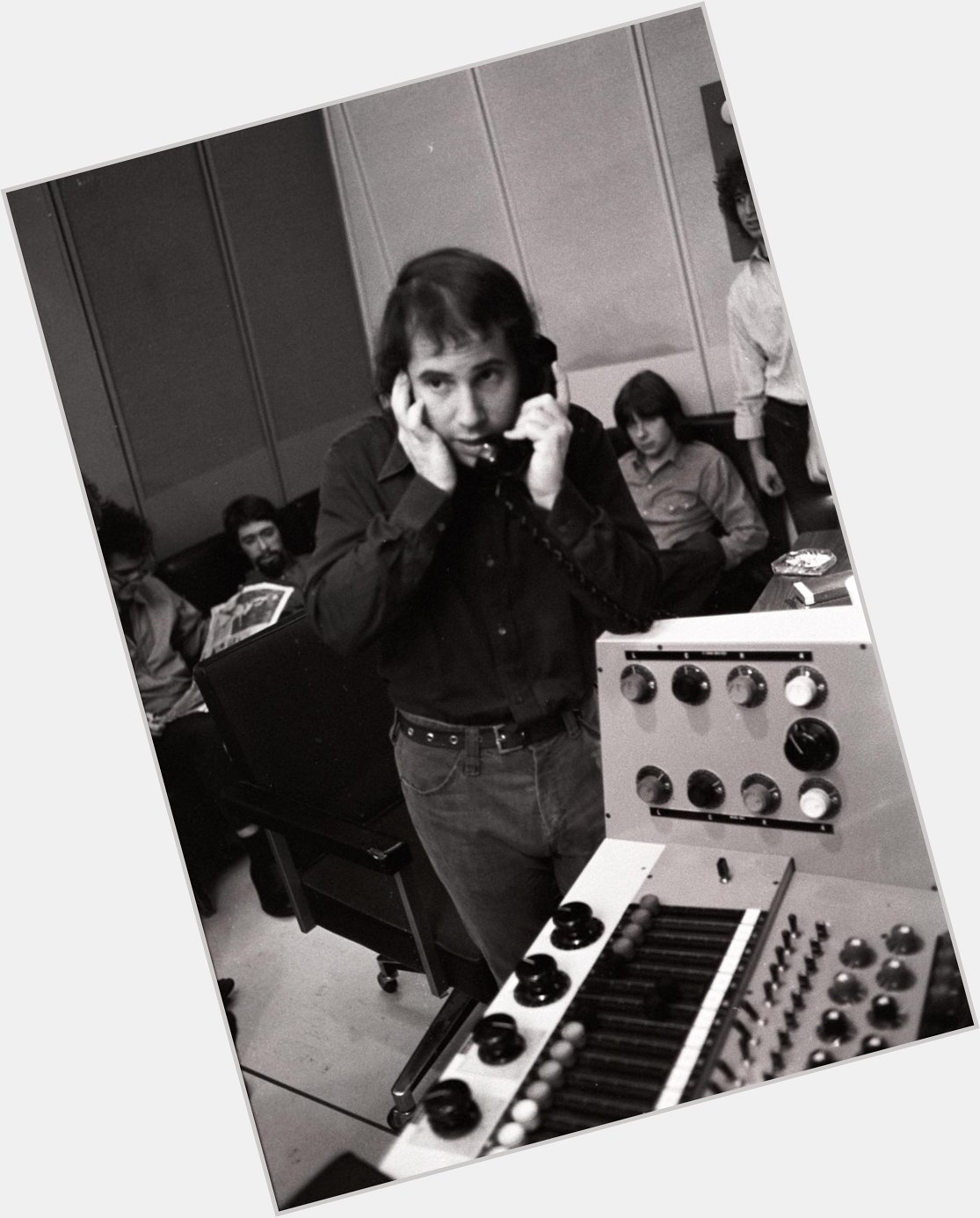 Happy Birthday Paul Simon! Here\s Paul recording his self-titled debut. 