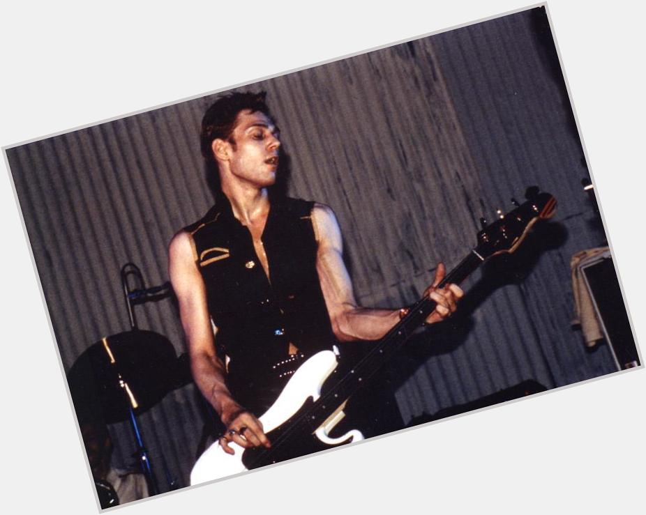 Paul Simonon, bajista de The Clash, cumple hoy 59 años. Happy Birthday! 