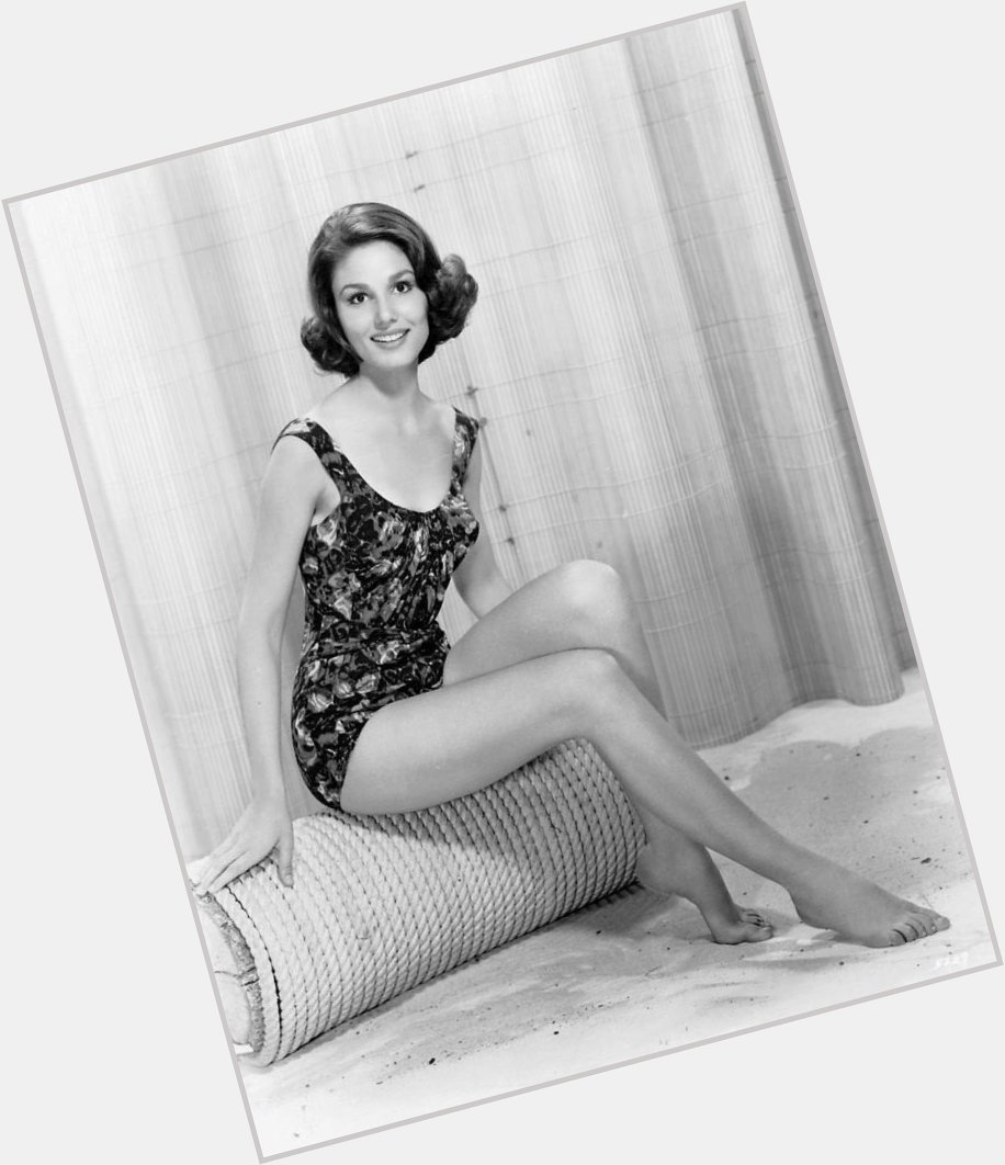 Happy birthday wishes go out to the very beautiful and very talented Paula Prentiss today! 