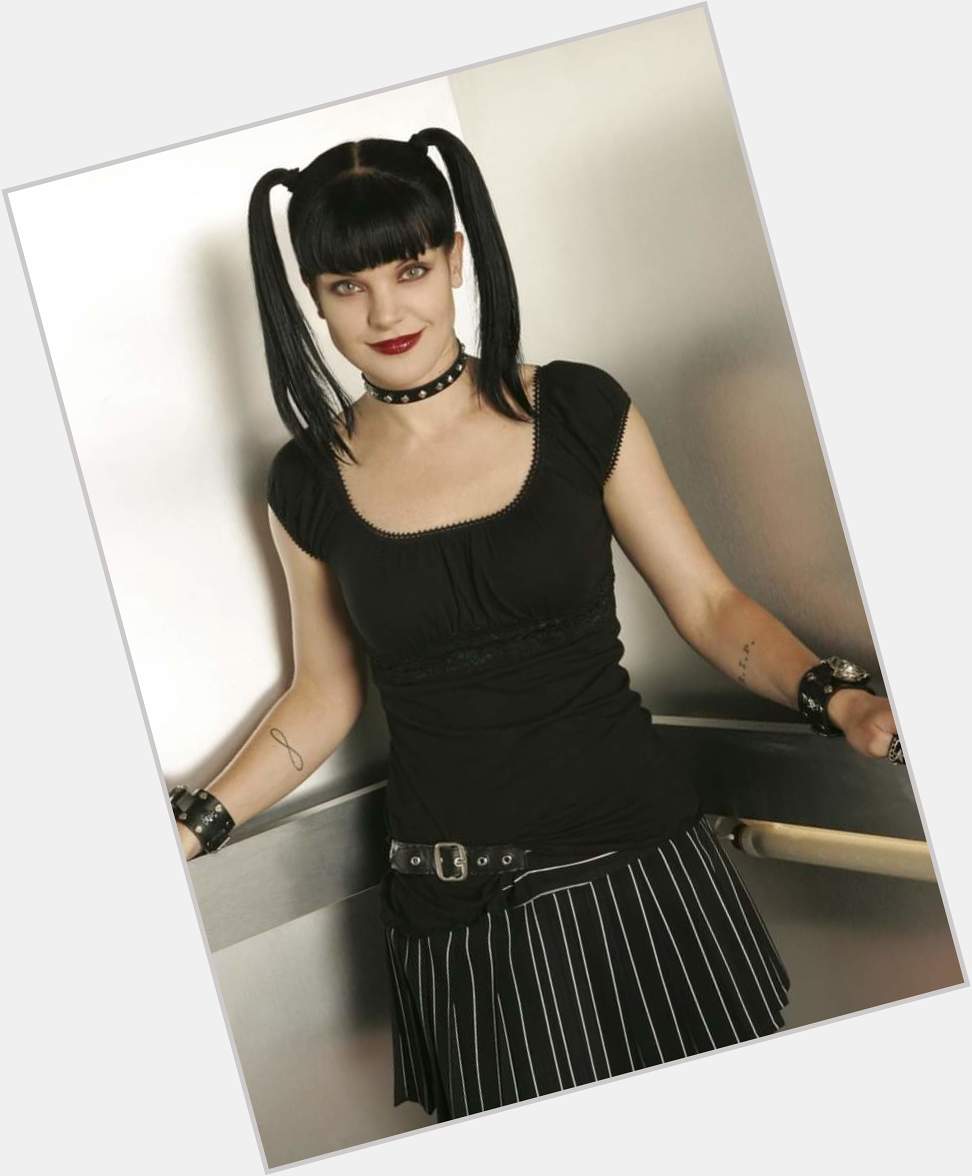 Happy Birthday to great actress Pauley Perrette! 