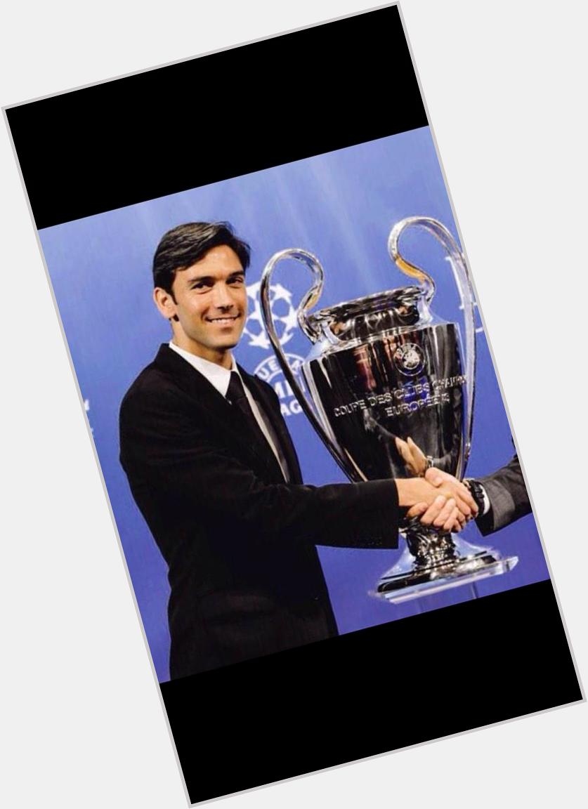 Happy birthday to Paulo Ferreira. Possibly the greatest man to ever live. And the hair. The best hair on a man ever 