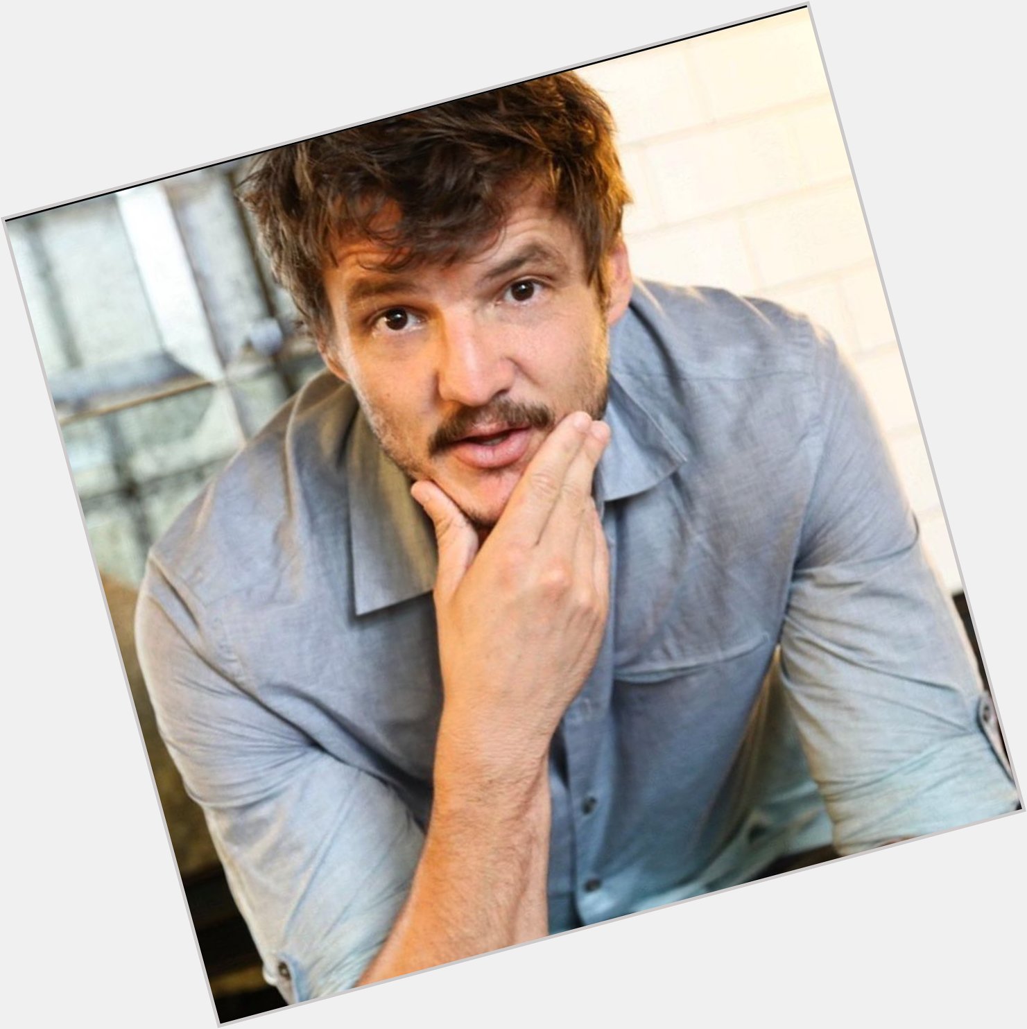 HAPPY BIRTHDAY TO PEDRO PASCAL!!! HOPE HE S HAVING AN AMAZING DAY <3 