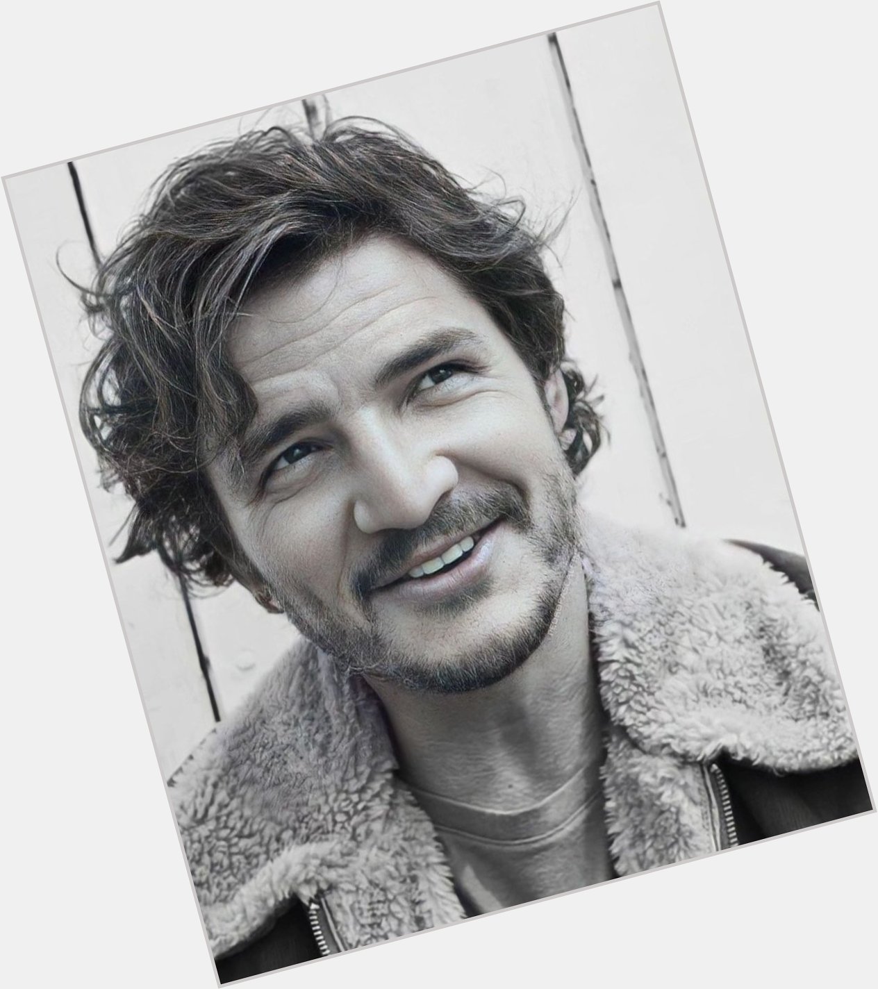 I\m back on message and I want to wish the wonderful Pedro Pascal a very happy birthday! 