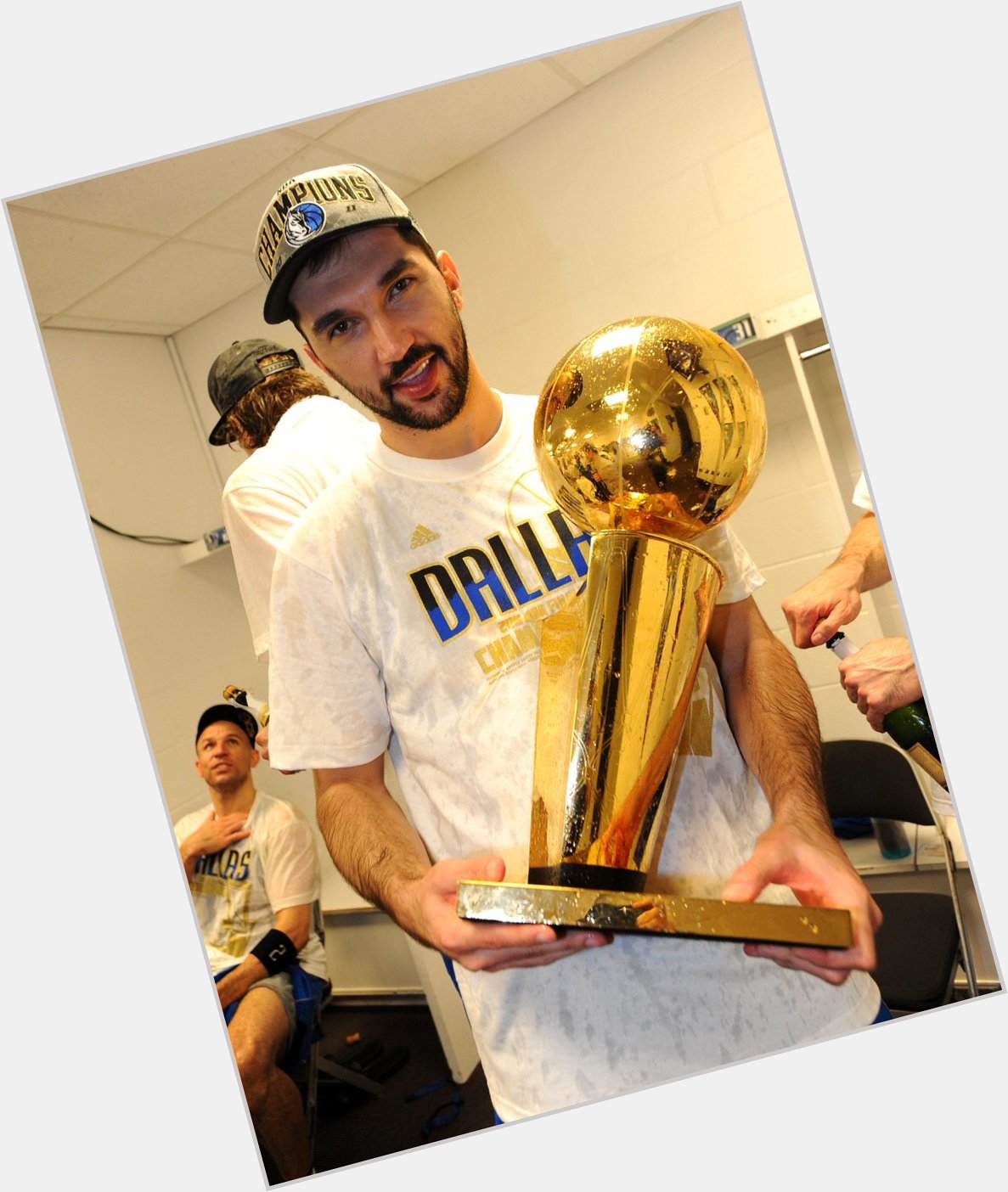 Happy Birthday to one of my favorites of all time, Peja Stojakovic.  Great player, even better person. 