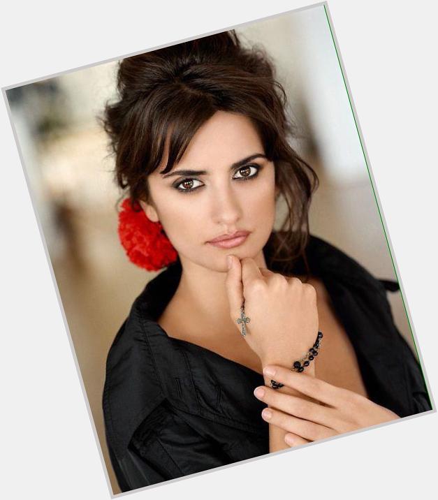 41 and fabulous! Happy Birthday Penelope Cruz!  