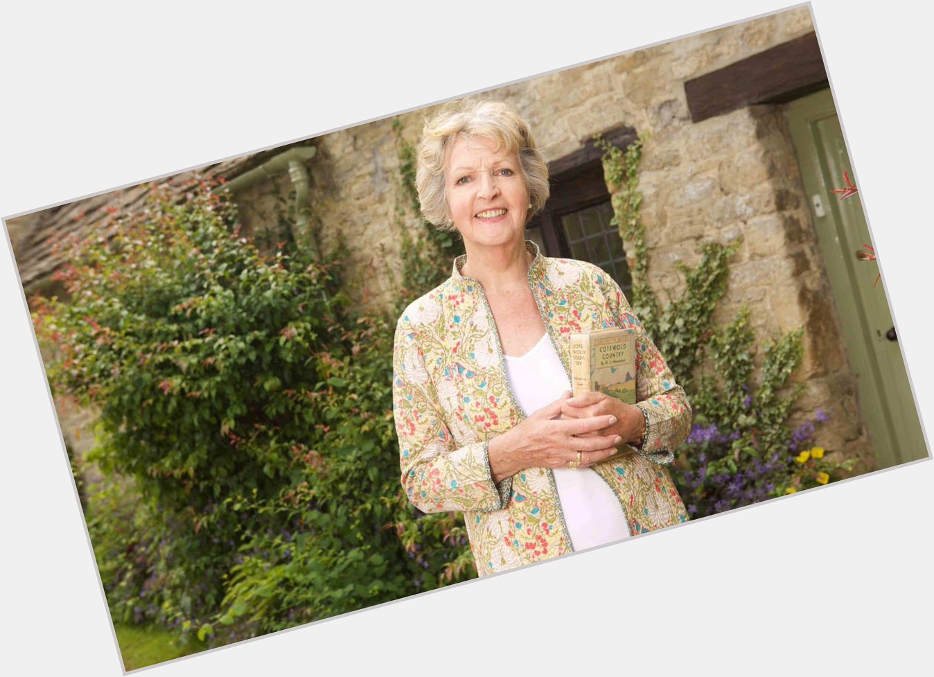 Happy Birthday Dame Penelope Keith! (2nd April 1940) 