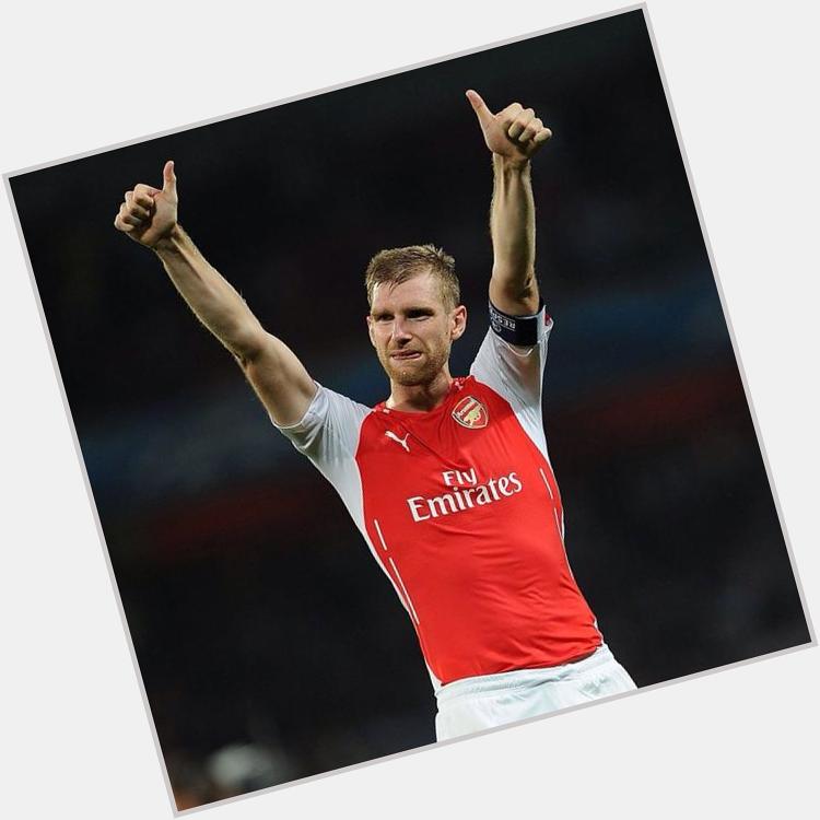  Happy bday Per Mertesacker... More clean sheets please!!! 