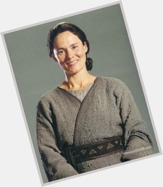 Happy birthday to Shmi Skywalker herself Pernilla August! May the Force be with you! 