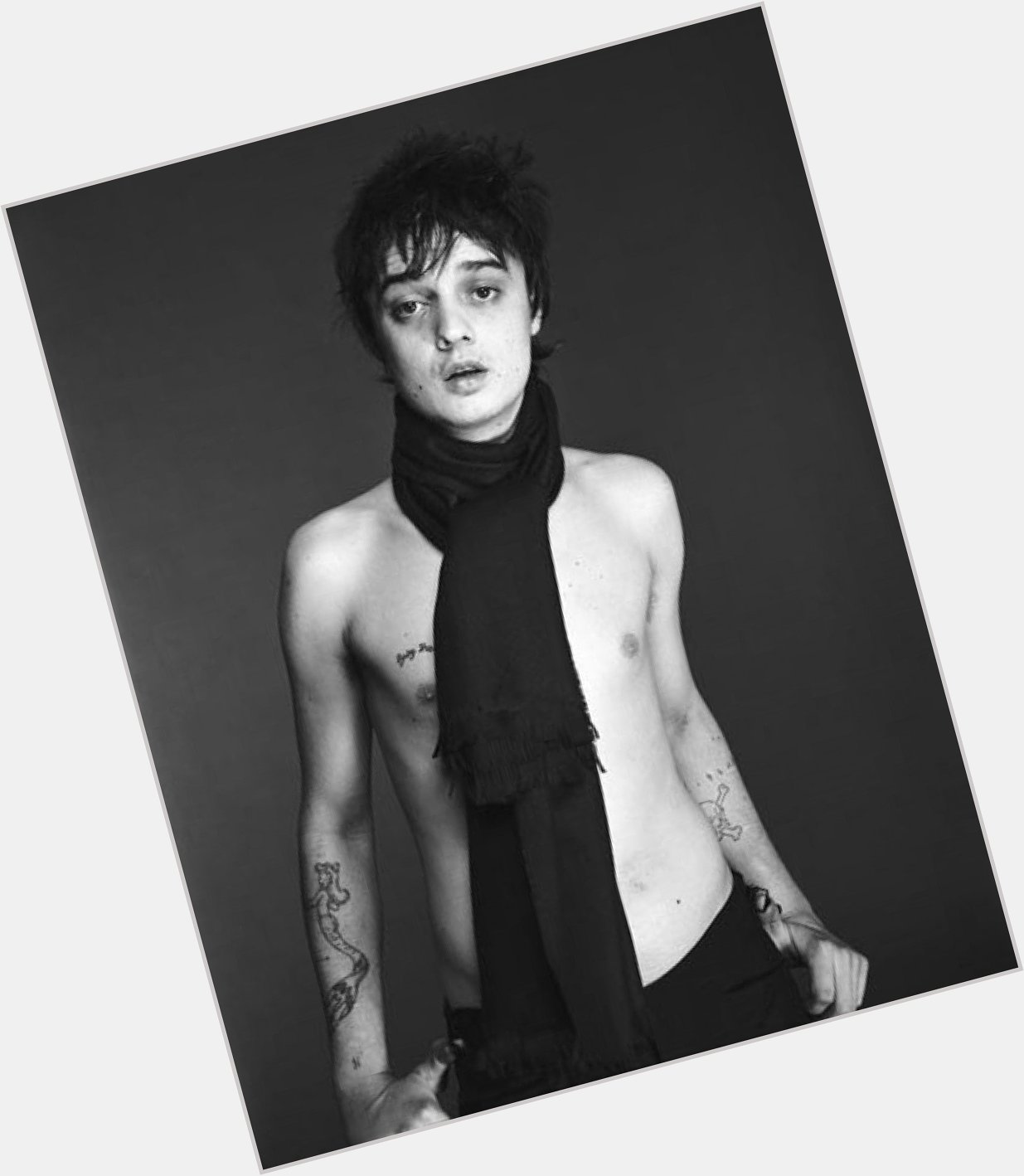 Happy Birthday Pete Doherty

The Libertines - Time For Heroes

 