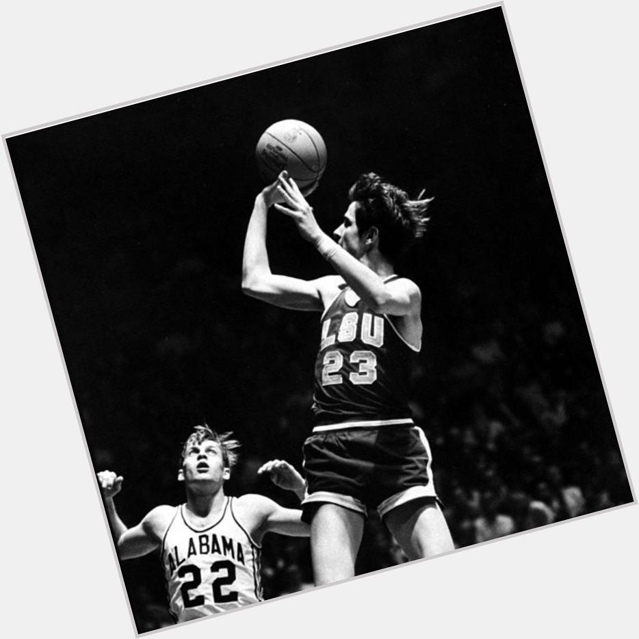Happy Birthday to the all-time NCAA lead scorer \"Pistol\" Pete Maravich 

Averaged 44.2 ppg throughout his 83 games 