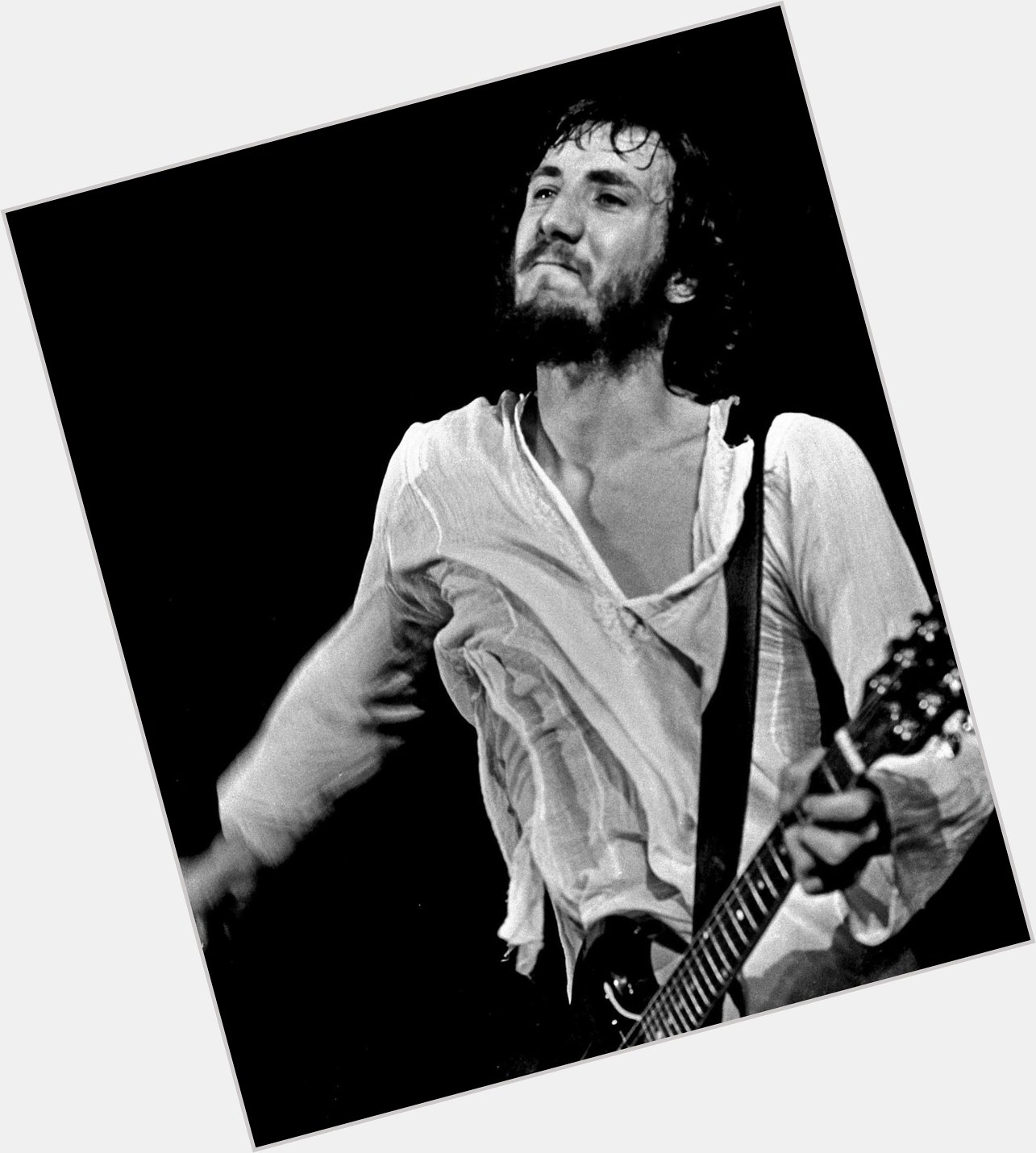 Happy Birthday to Pete Townshend, an true guitar legend. 
