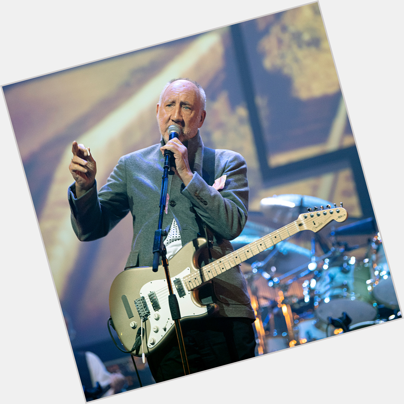Happy birthday Pete Townshend - 75 years old today!! Stay strong and healthy, Pete x 