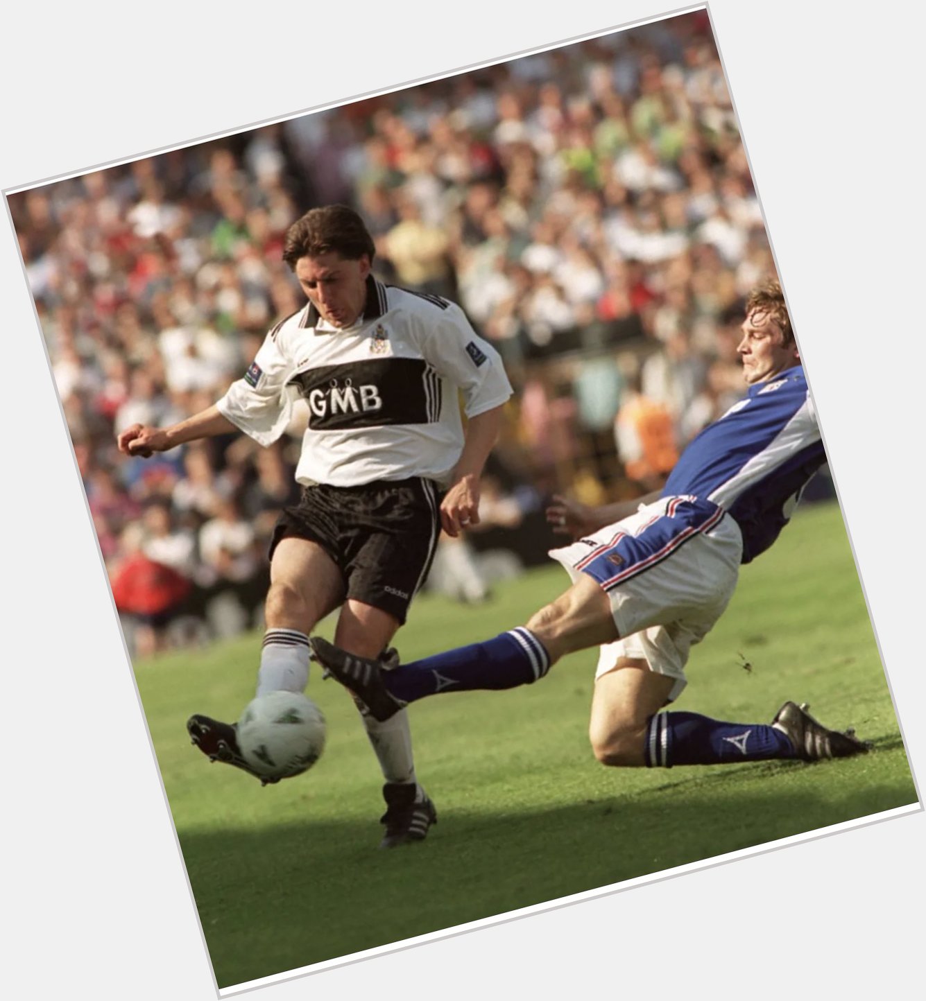Happy 60th birthday wishes to Peter Beardsley !! 