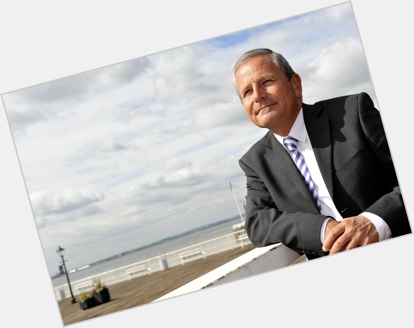 Happy Birthday to Hull legend Peter Levy! 