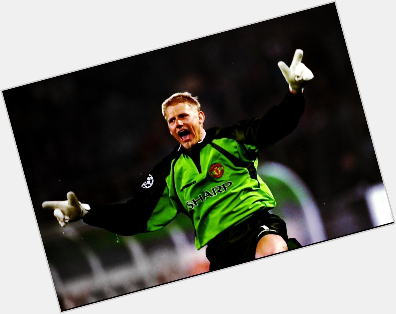 Happy 51st Birthday to Uniteds best ever keeper Peter Schmeichel. Thanks for all memories at  