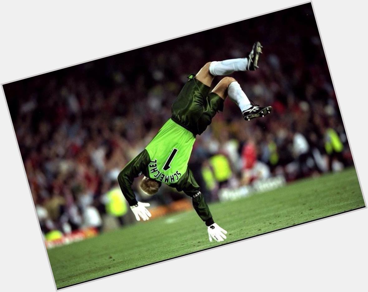 Happy 51st birthday to Peter Schmeichel. One of the greatest goalkeepers of all time! 