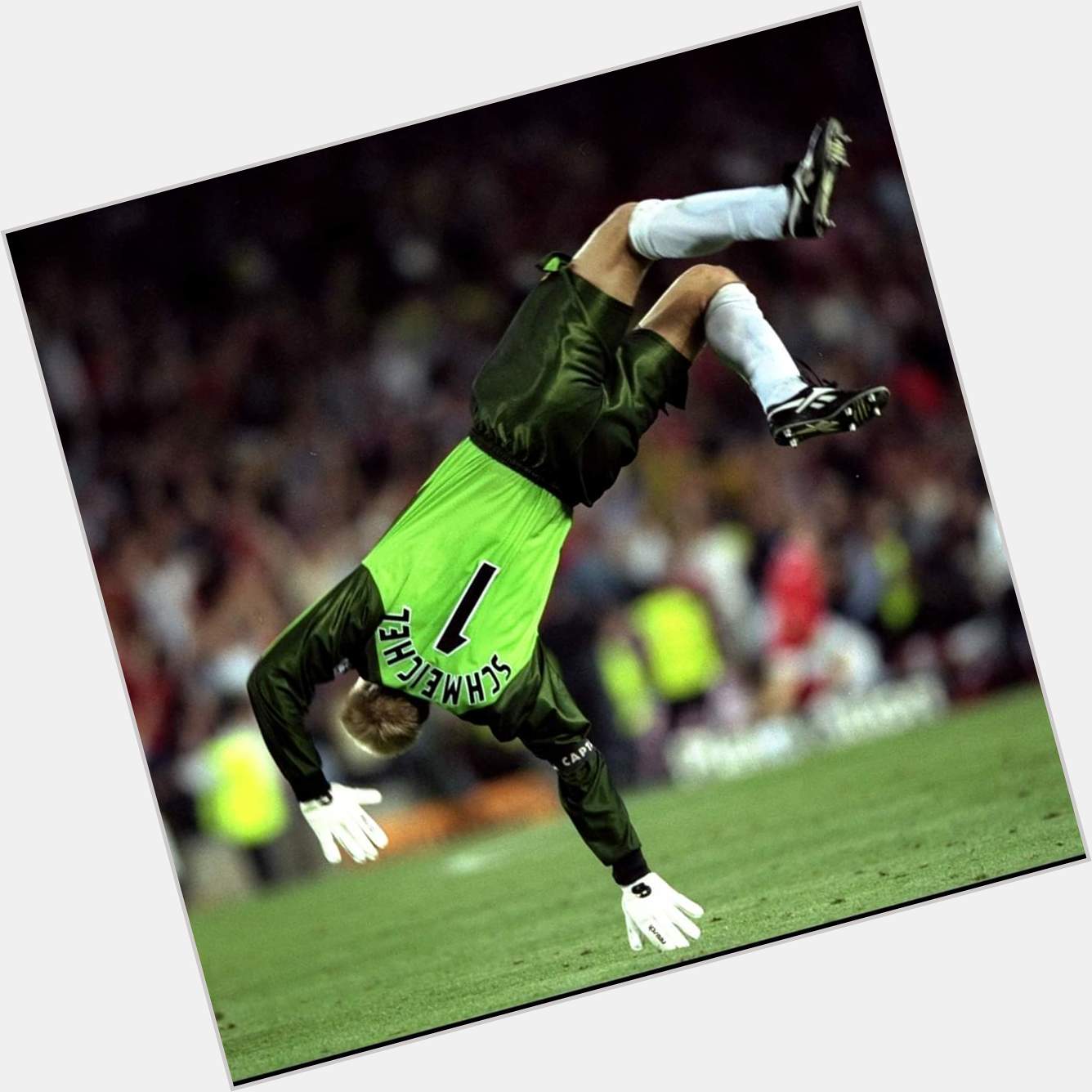 Happy birthday to Peter Schmeichel...
The Premier League\s greatest ever goalkeeper? 