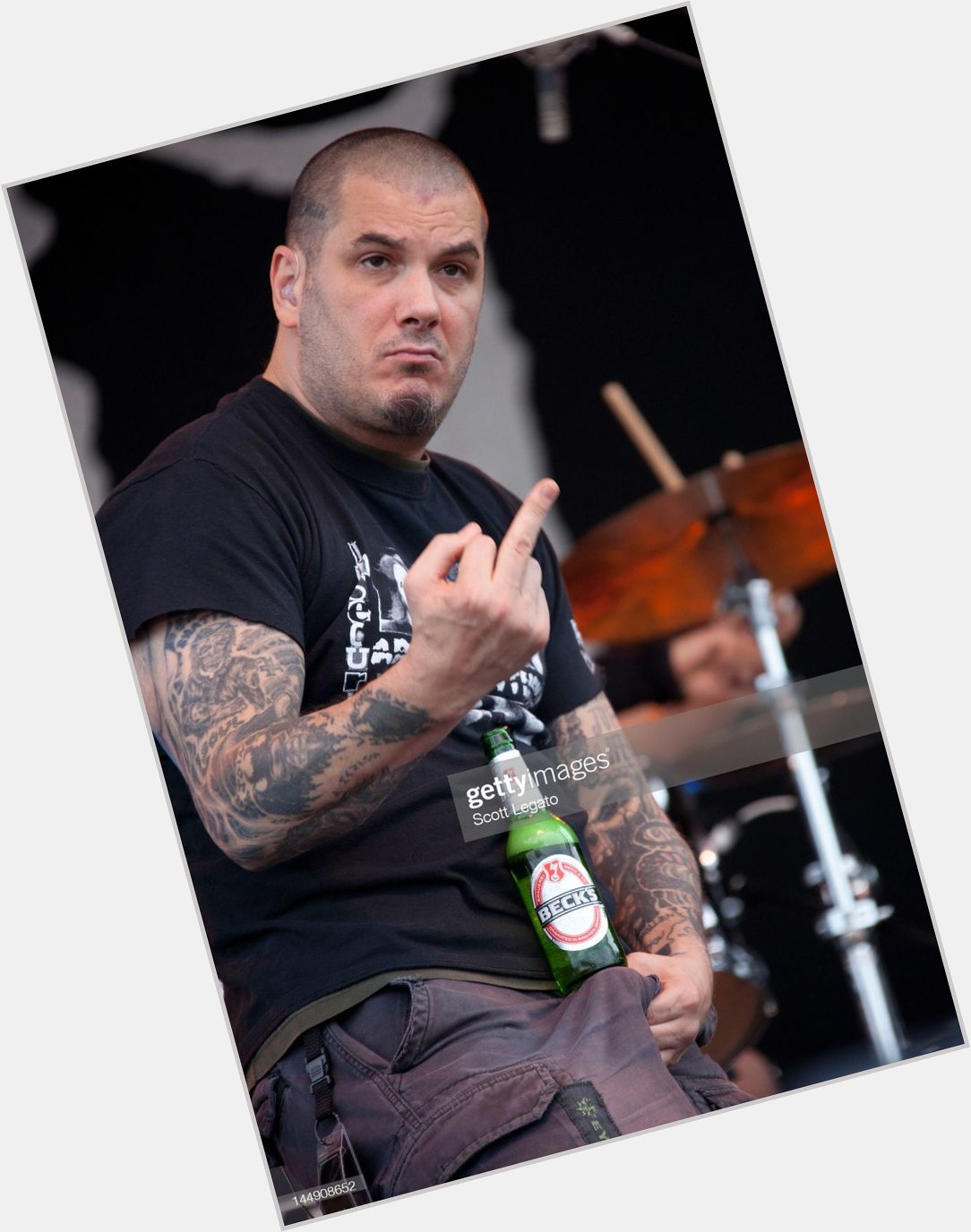 Apparently it s phil anselmo s birthday so happy birthday to the goat he s such a good singer 