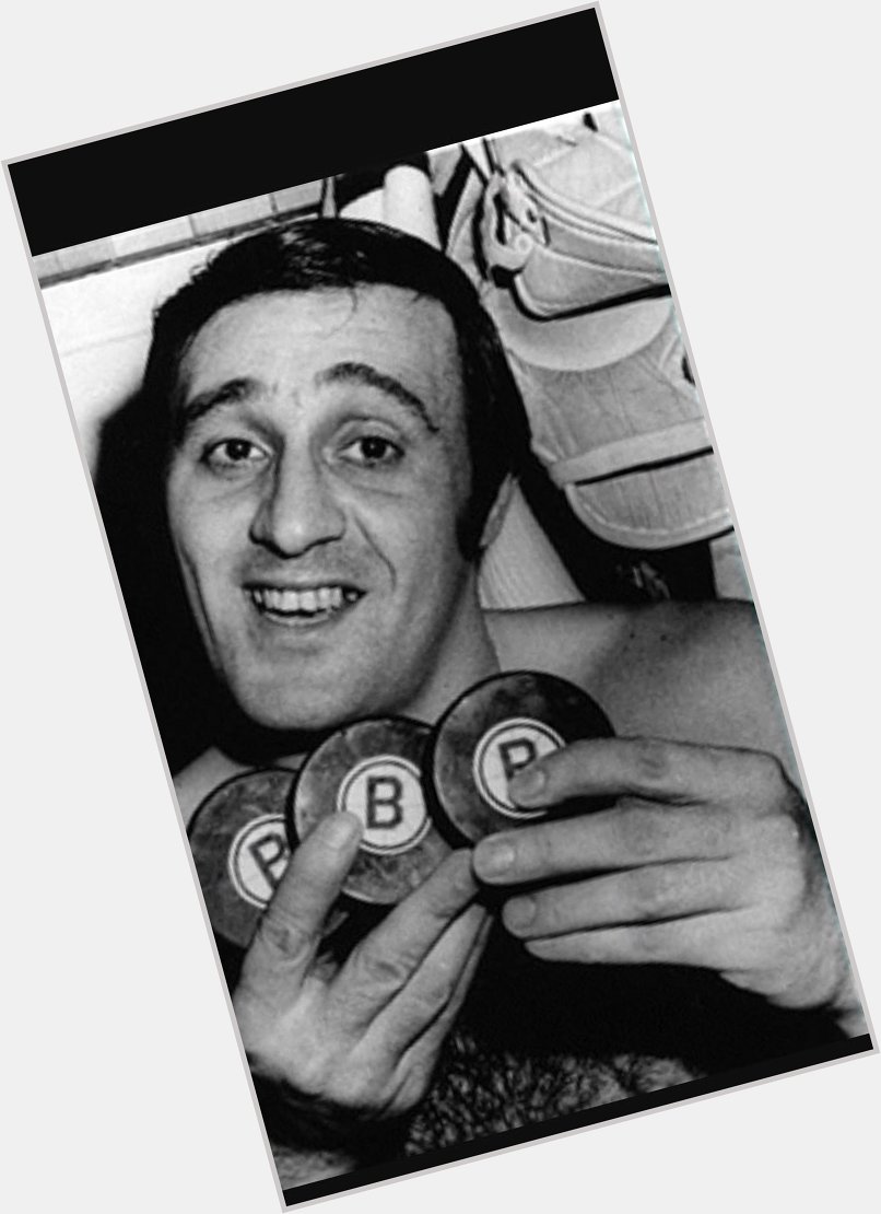 Happy 75th birthday to one of my childhood favorites, Phil Esposito, man could Espo light the lamp! 