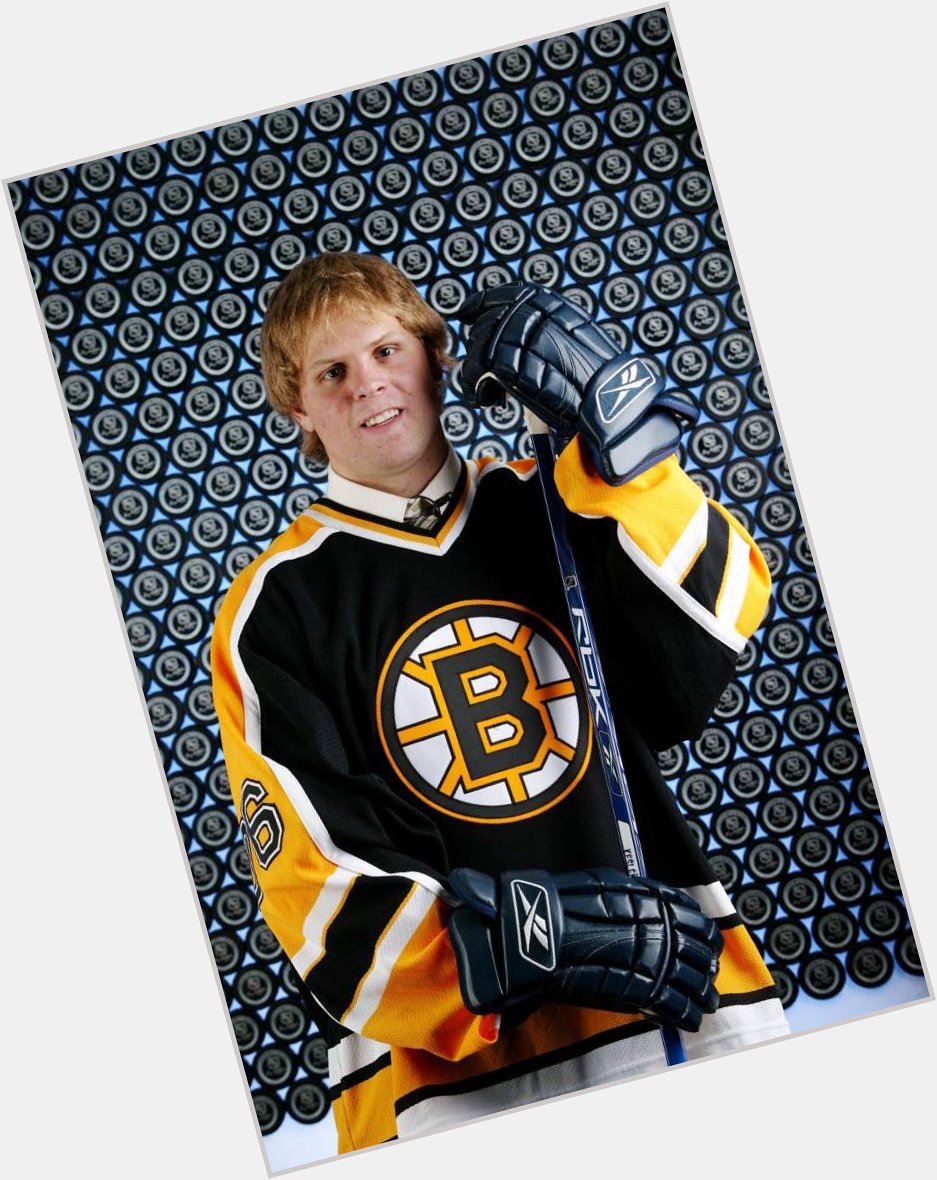 Happy birthday to former Boston Bruin Phil Kessel. The right wing played for the from 2006-2009. 