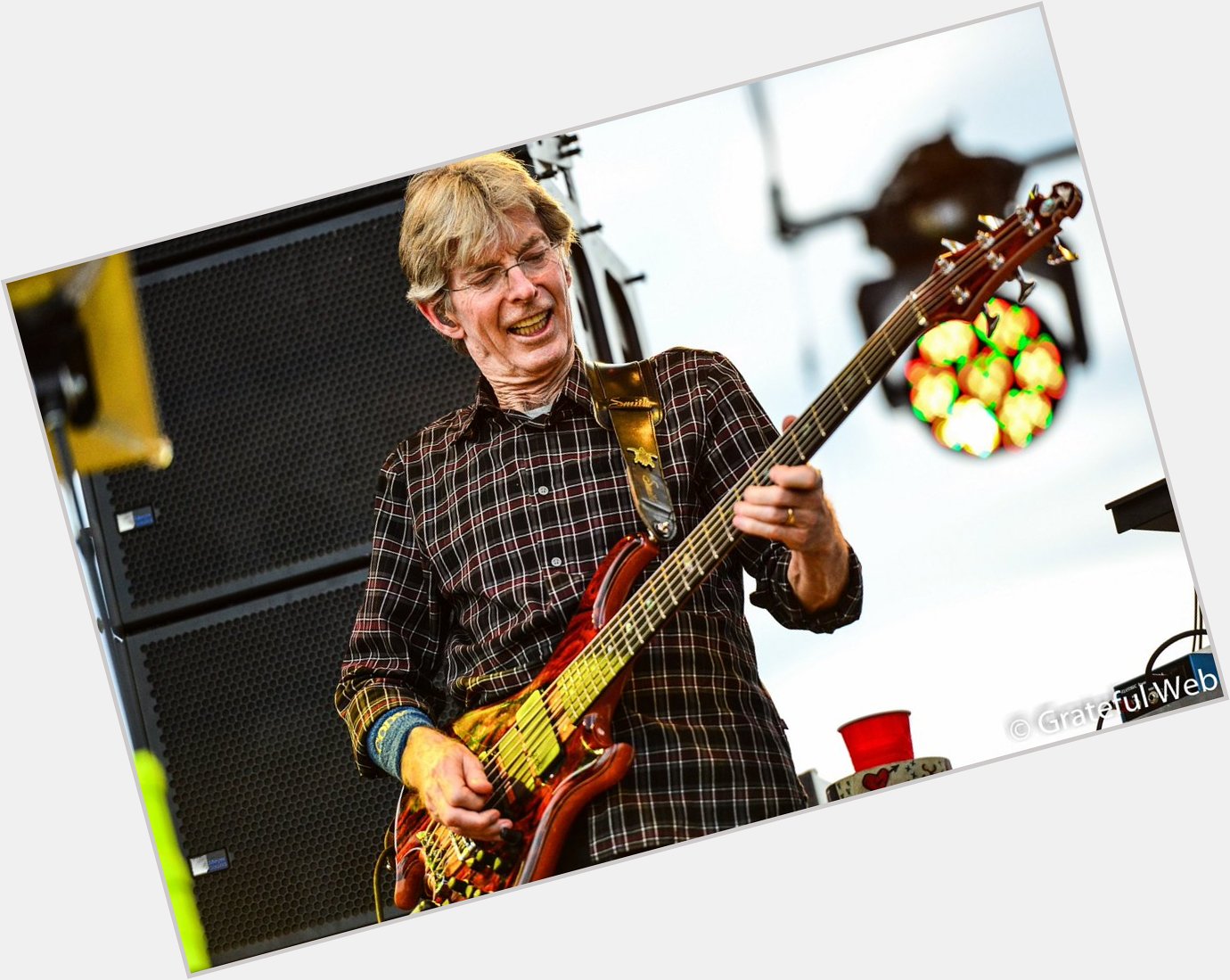 Happy 77th birthday to Phil Lesh, who will always be eternally young through his music 