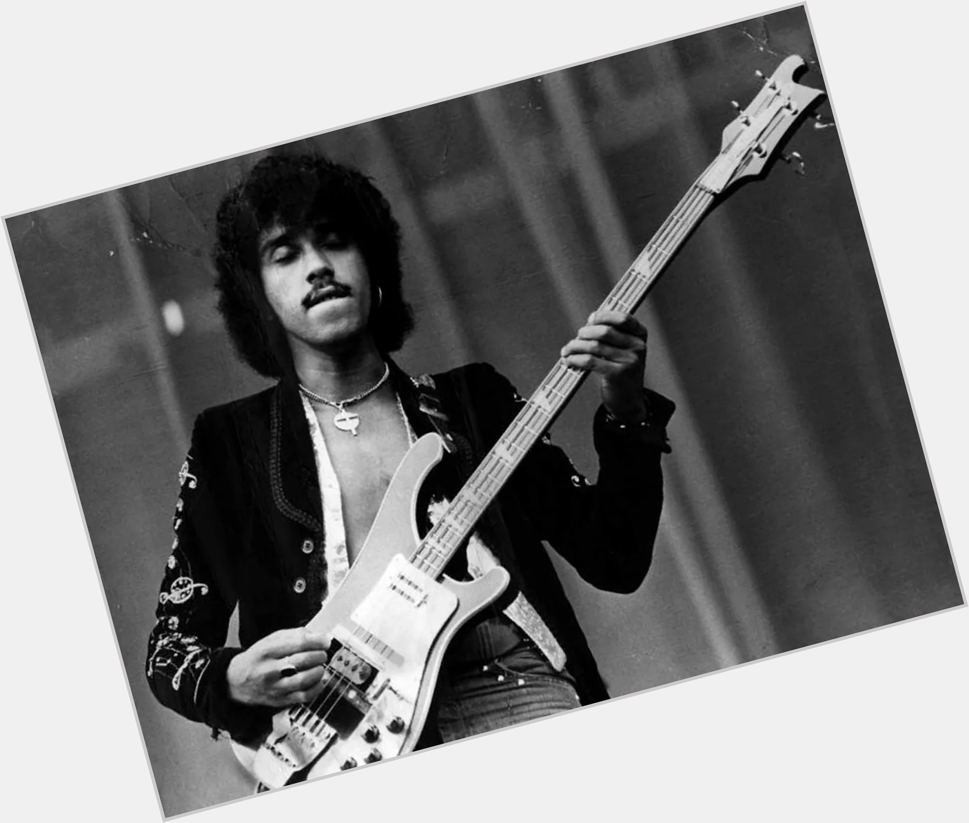 Happy Birthday Phil Lynott ! We still miss you! One of the all time great rockers. 