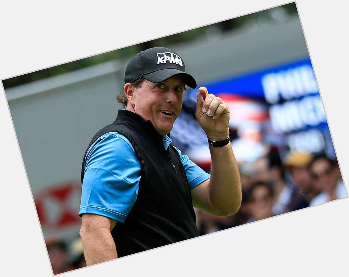 Happy Birthday, Phil!

WATCH crowds sing to the 48-year-old on his special day:   