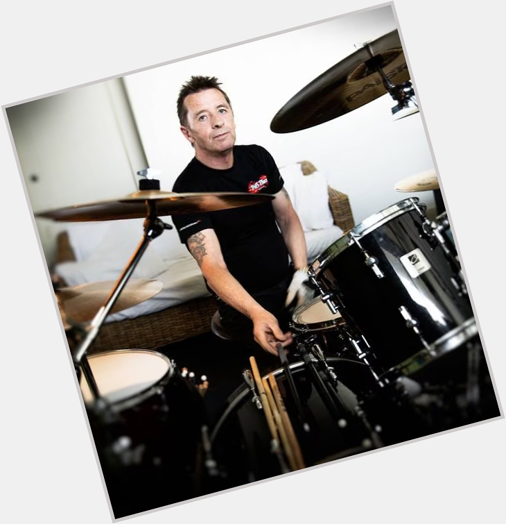 Happy birthday, Phil Rudd! What a wonderful drummer he is. 