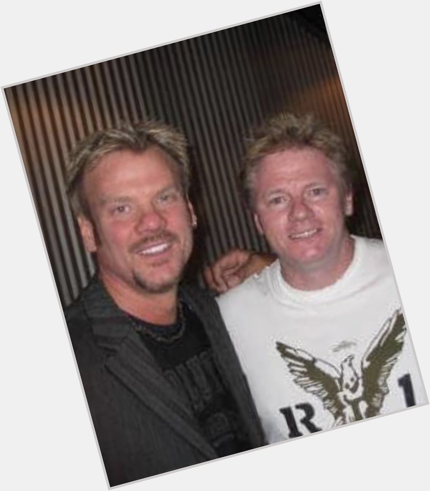 Happy birthday to Phil Vassar (man!, I have known him a long day time.. we were young men here.) 