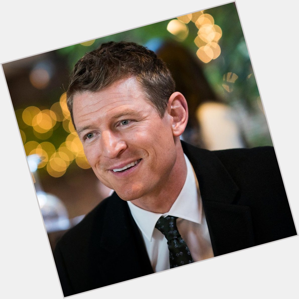 From Chicago to New York. Happy birthday to Philip Winchester. 