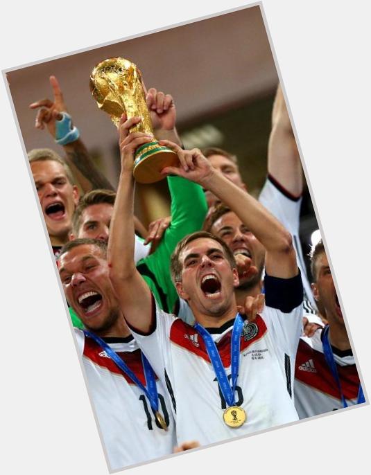 HAPPY BIRTHDAY! to former Germany captain & 2014 World Cup winner, Philipp Lahm! 