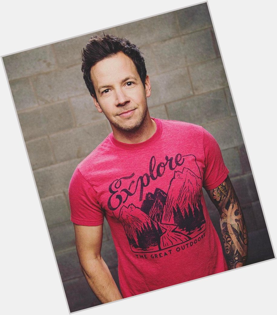 Happy Birthday to the great singer, musician and stylist Pierre Bouvier who celebrates his 38 years old today. <3 