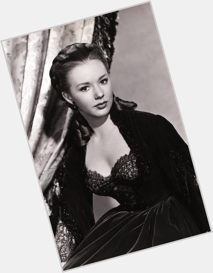 Happy Birthday American actress Piper Laurie, now 91 years old. 