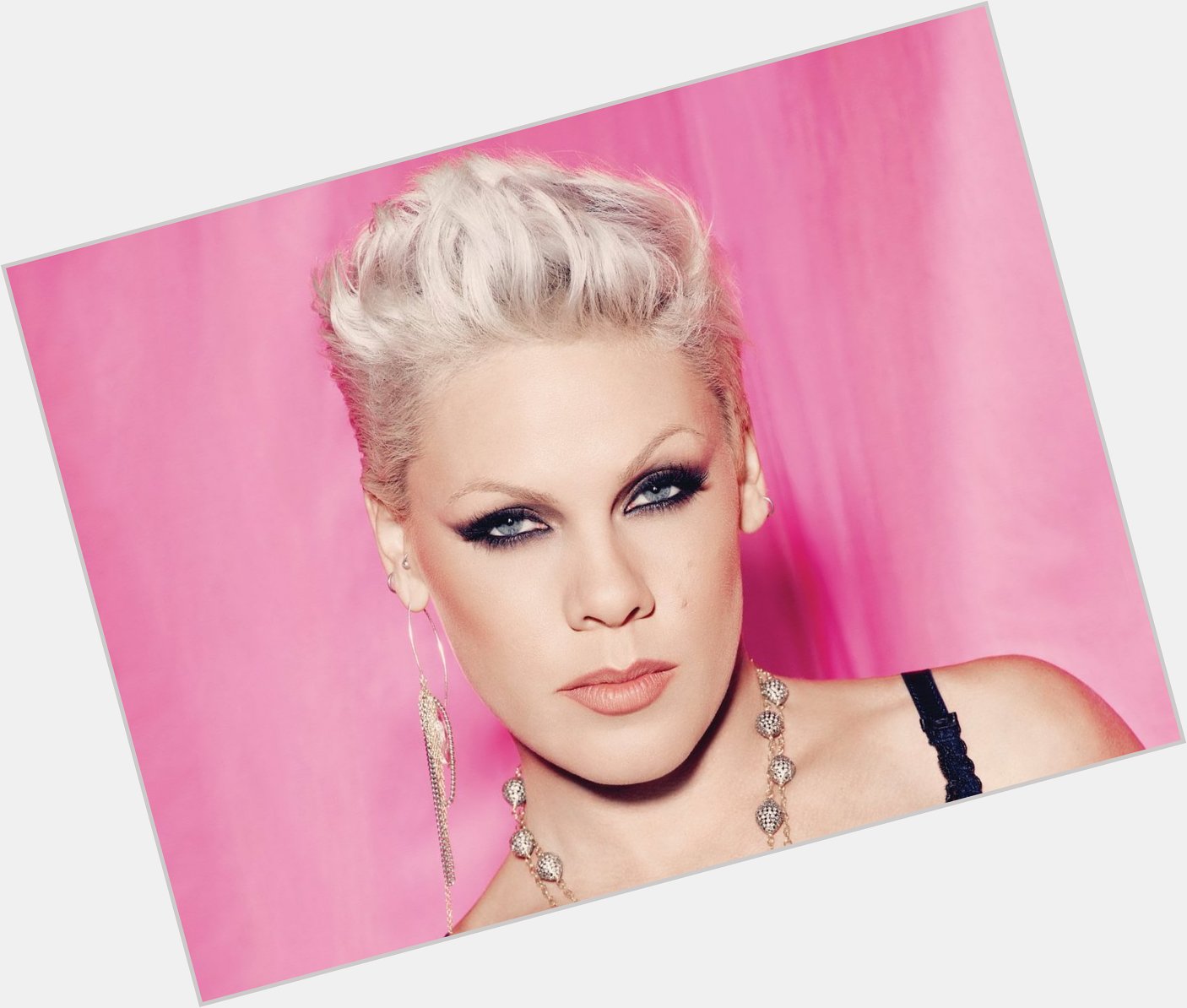 Happy birthday to one of my personal style icons, P!nk!    
