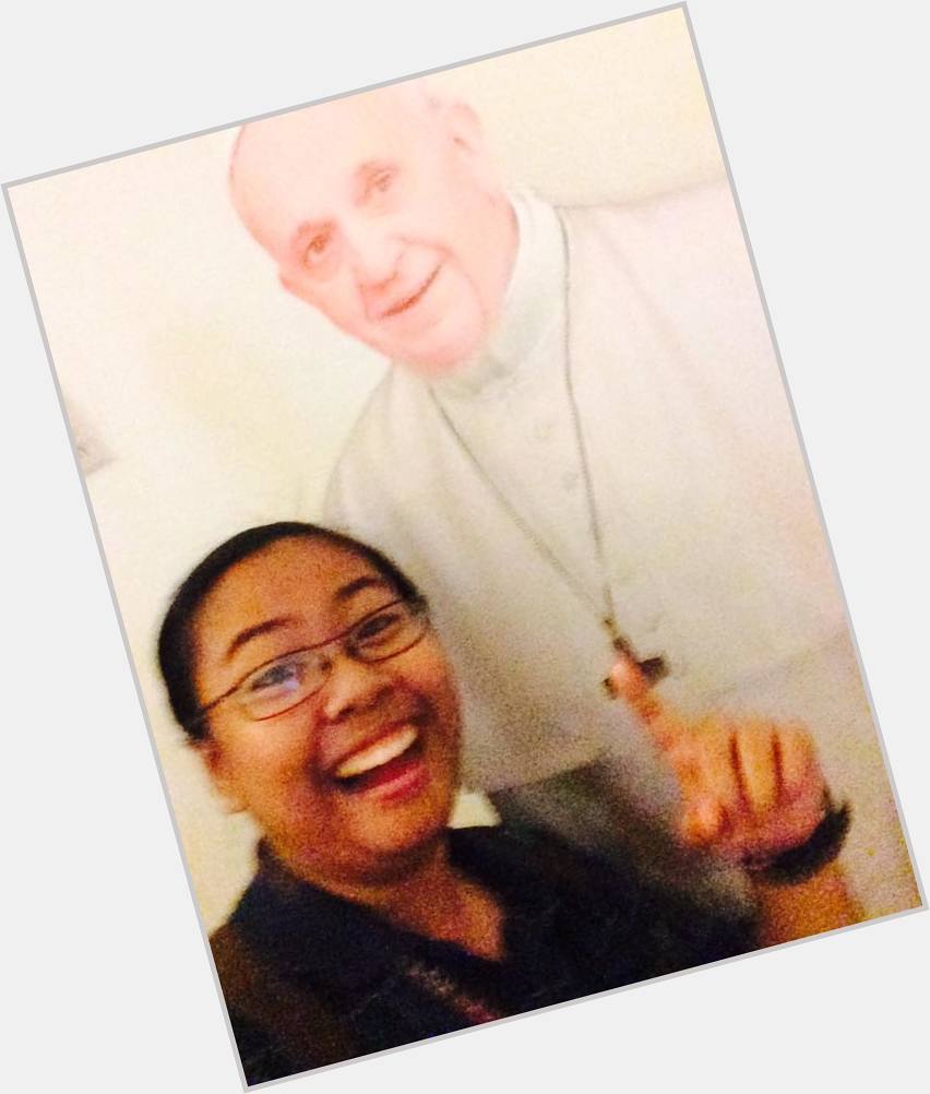 I met the pope today HAHAHA happy birthday pope francis!! hehe 