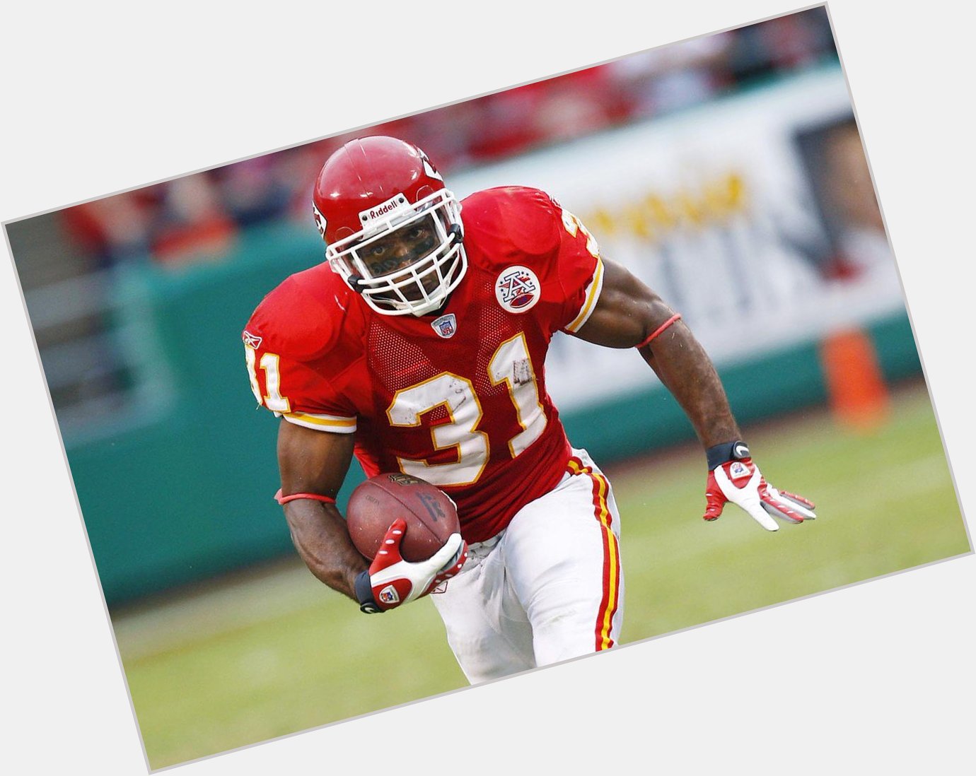 Happy Birthday to Priest Holmes who turns 44 today! 