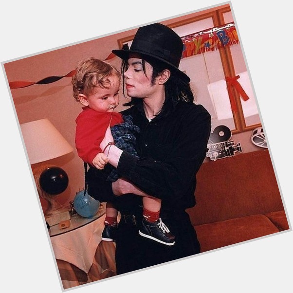 Hoje Prince Jackson, filho mais velho de Michael, está fazendo aniversário!

Happy Birthday, Prince 